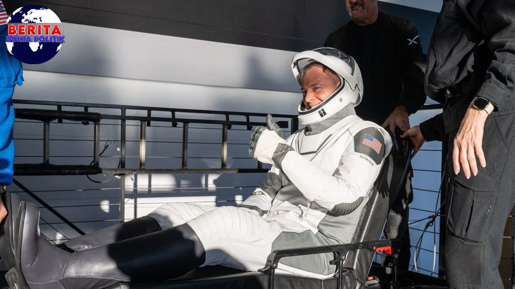 Astronot Pulang Ke Bumi Sementara AS Buka Rahasia Berkas JFK
