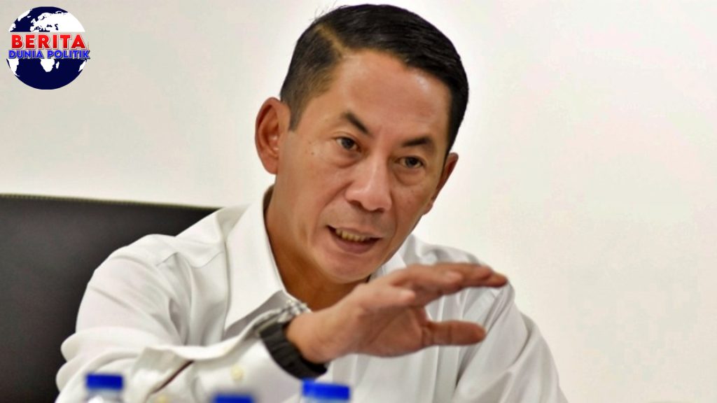 Jabat Dirut Bulog Letjen Novi Helmy Proses Mundur dari TNI Knp?