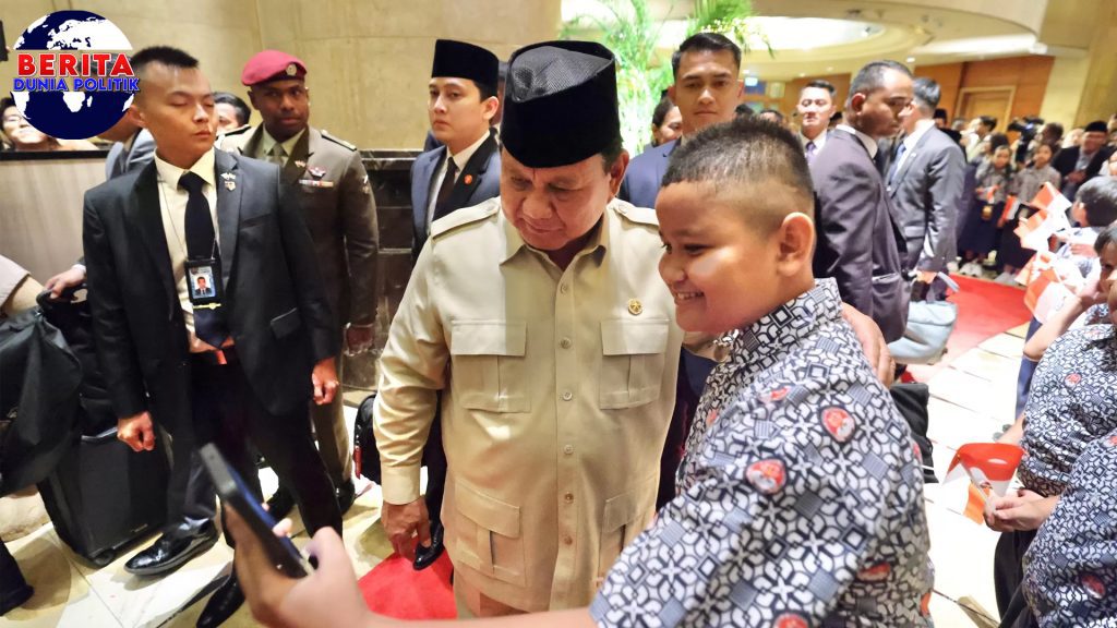 Pelajar Indonesia di Singapura Antusias Sambut Prabowo!
