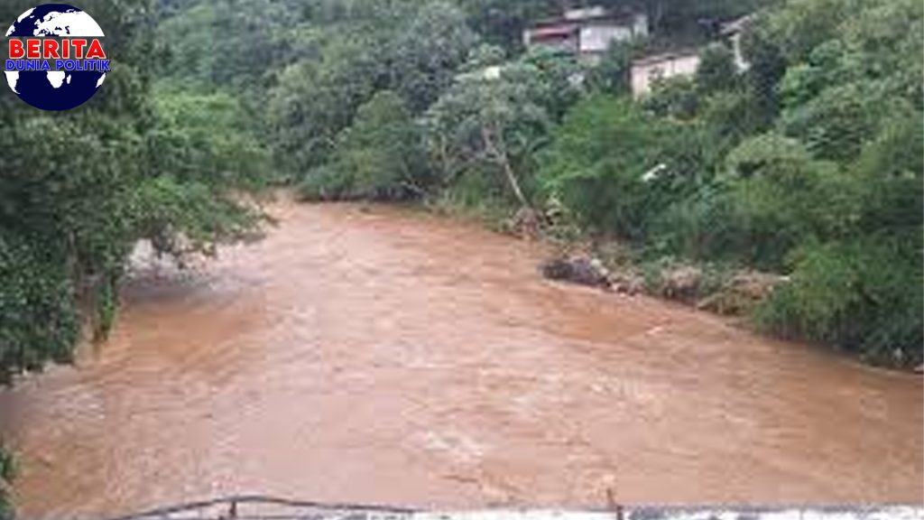 Pramono Sungai Ciliwung Sumbang 40% dalam Banjir Ibu Kota