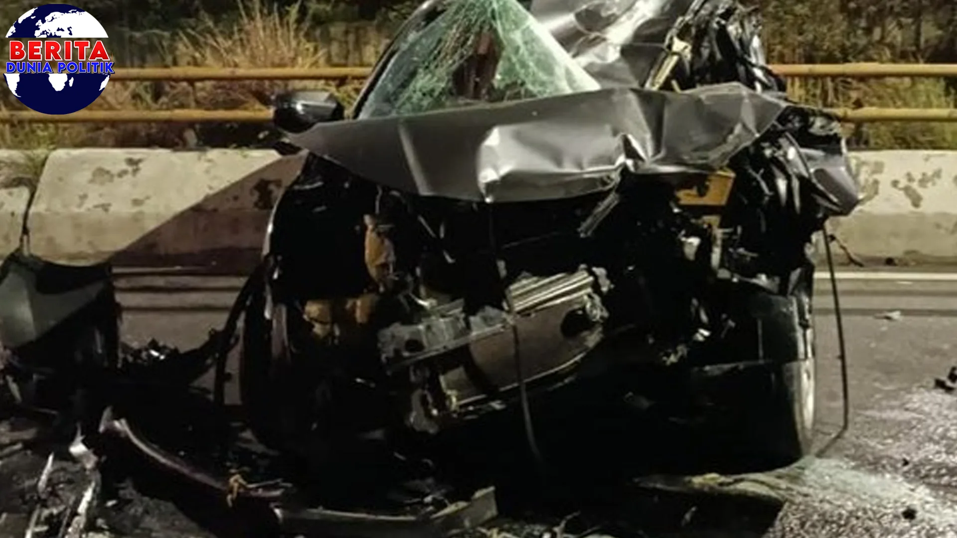 Truk Terguling, Lalin KM 17 JORR Padat Banget!