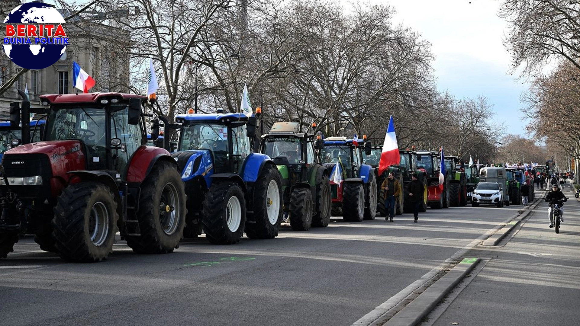 Perancis Memanas! 350 Traktor Berani Geruduk Paris!
