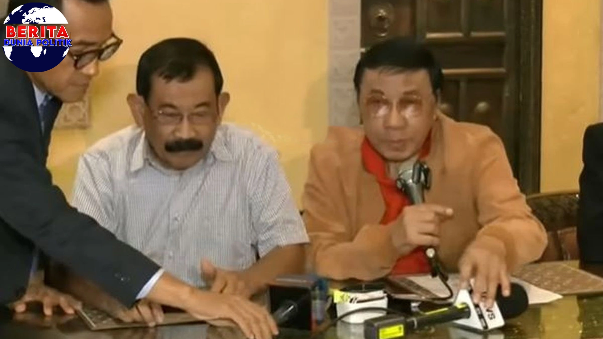 9 Purnawirawan Jenderal TNI Lawan Polda Metro